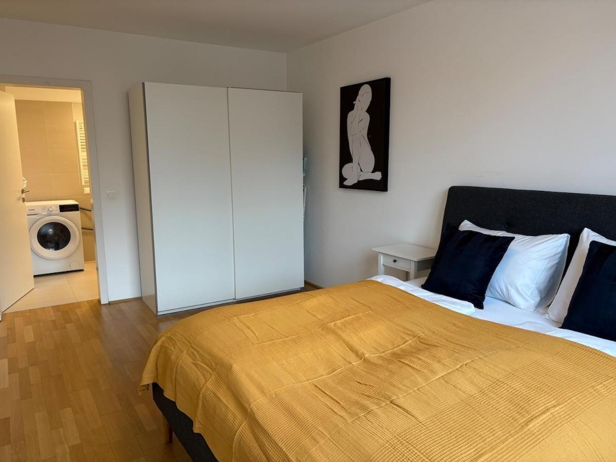 Apartment Between Old Danube And Danube Center - New, Quiet And Modern *