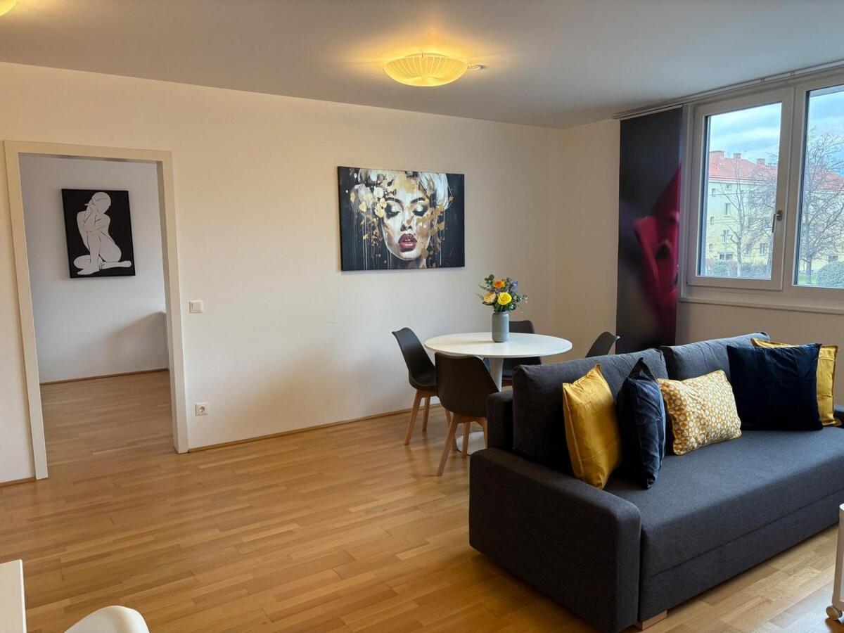 Apartment Between Old Danube And Danube Center - New, Quiet And Modern Wien